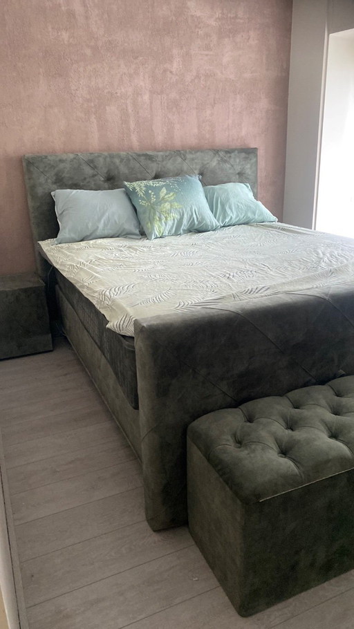 For sale: an exclusive Erik Kuster designer bed in top condition - a stylish and comfortable eye-catcher for any luxury bedroom.