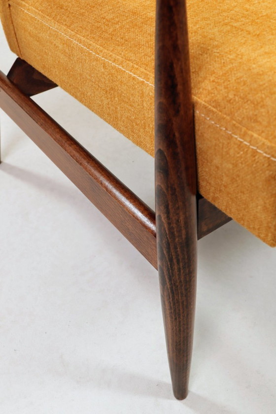 Image 1 of Poltrona in stile moderno di metà secolo color ambra, design Hermès di H.Lis.