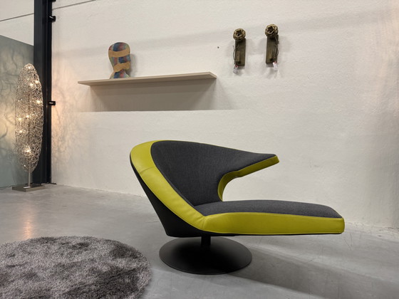 Image 1 of Leolux Parabolica Draaifauteuil Senso leer & Varese stof 