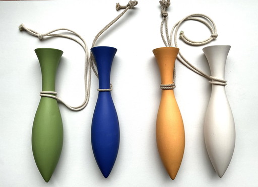 4 Cor Unum hanging vases