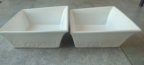 Juego de dos fuentes cuadradas asimétricas para gratinar, numeradas por BCI, fabricadas en Francia. (photo 6 of 15)