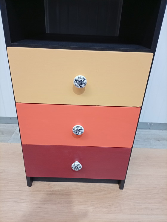 Image 1 of Chest of drawers