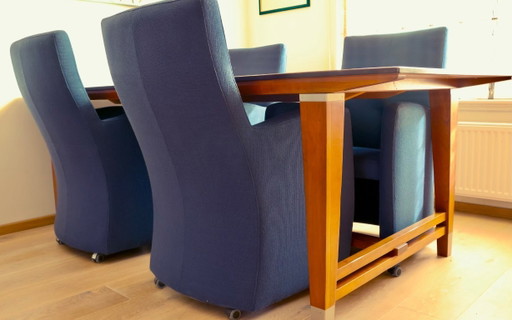 Eetkamer set met tafel en 4 fauteuils