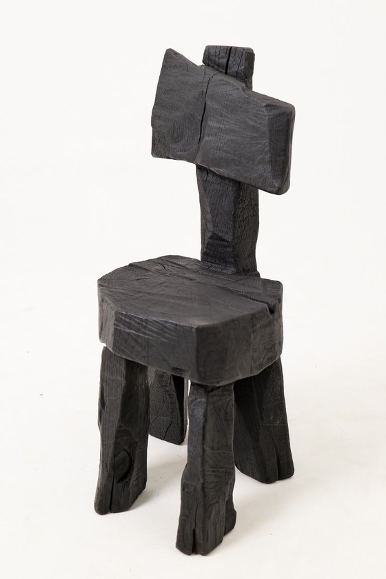 Image 1 of Brutalistischer Skulpturenstuhl, geschnitzt, Massivholz, Eiche, Schwarz, rustikal, Logniture