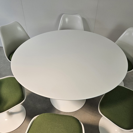Image 1 of Ensemble de salle à manger Knoll Eero Saarinen restauré