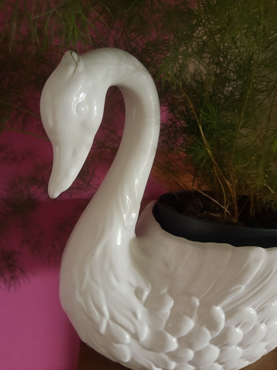 Ensemble de 2 magnifiques pots de fleurs en porcelaine blanche de style Mid-Century, en forme de cygne, de 2 (photo 6 of 14)