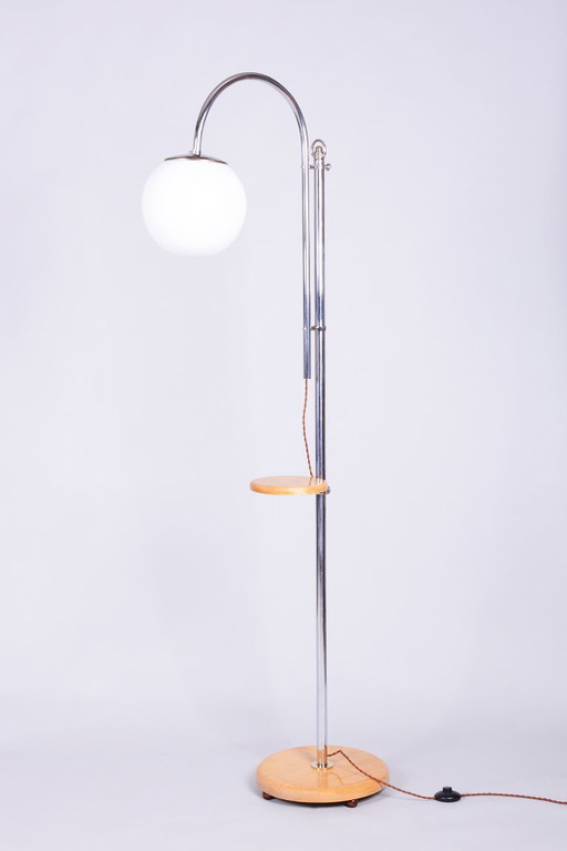 Restaurierte Bauhaus Stehleuchte, Chrom, Buche, Opalmilchglas, Tschechisch, 1930er Jahre