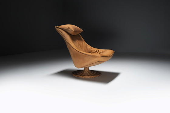 Image 1 of Chaise longue pivotante Delantra en cuir cognac par Gerard van den Berg pour Montis