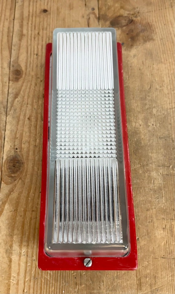 Image 1 of Applique industriale rossa in bachelite di Elektrosvit, anni '70