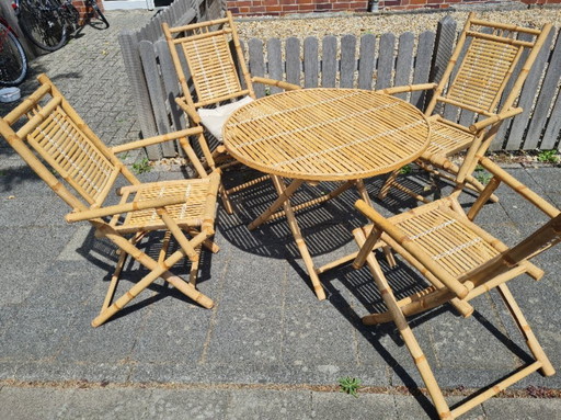Table en bambou + 4 chaises en bambou