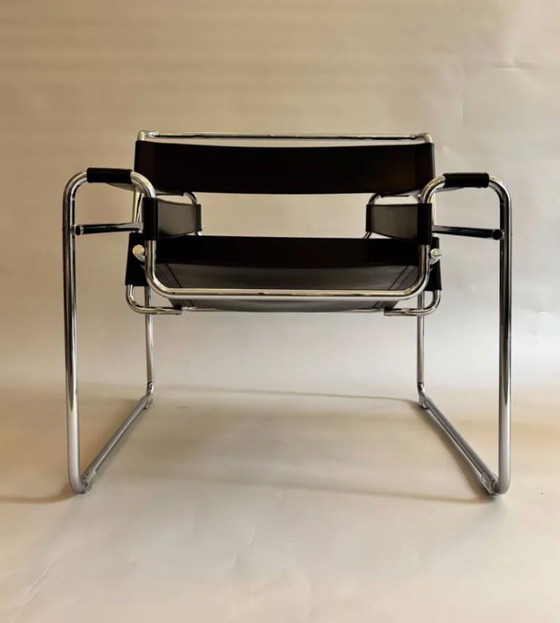 Image 1 of Sillón Wassily de Marcel Breuer para Gavina