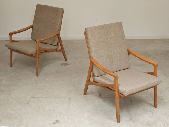 Pair of grey armchairs by Jiri Jiroutek for Intérier Praha – Wood, Mid Century Modern (photo 6 of 12)