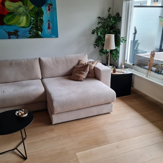 Image 1 of Te koop: Mooie lounge bank van BLOOM incl bijbehorende coffeetable.