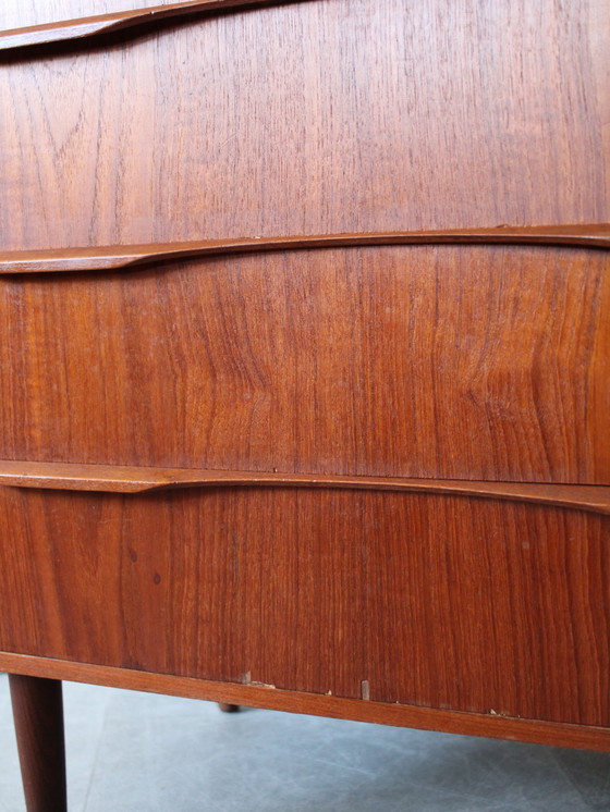 Image 1 of Vintage Deense ladekast in teak