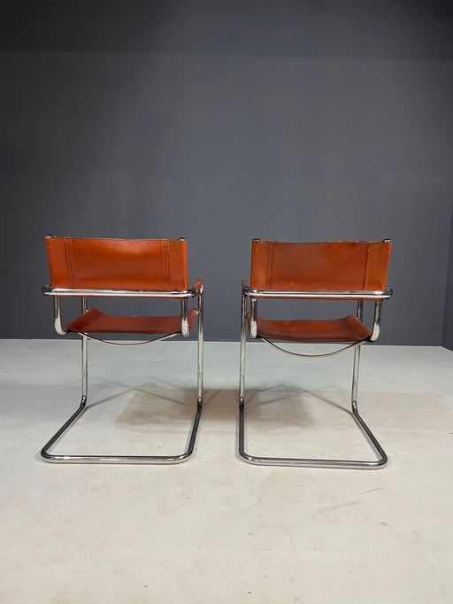 Paire de fauteuils en cuir et chrome de Marcel Breuer, 1970