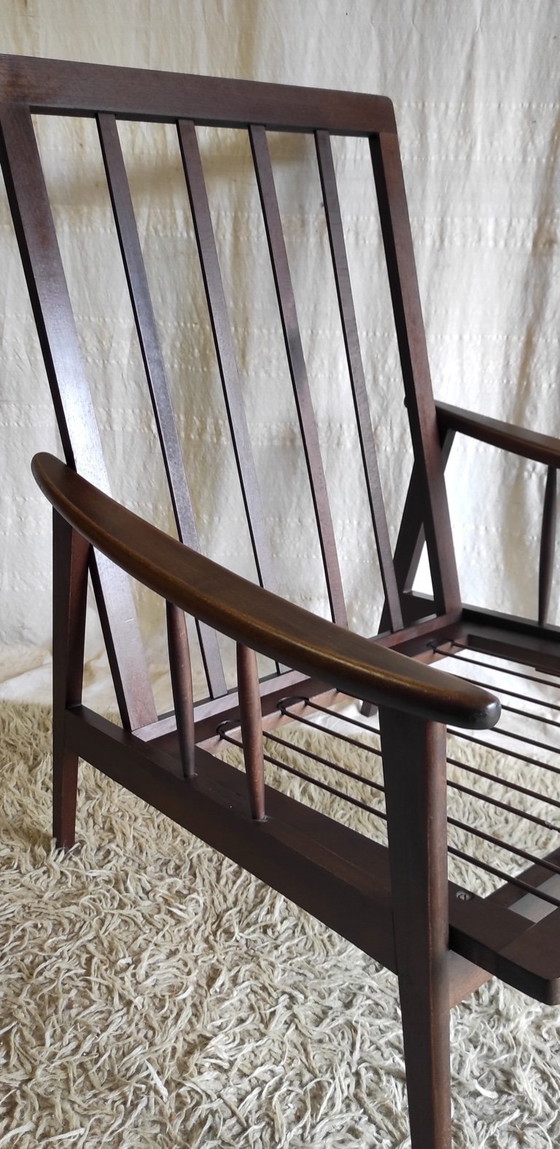 Image 1 of Fauteuil style scandinave en bois massif - années 60/70