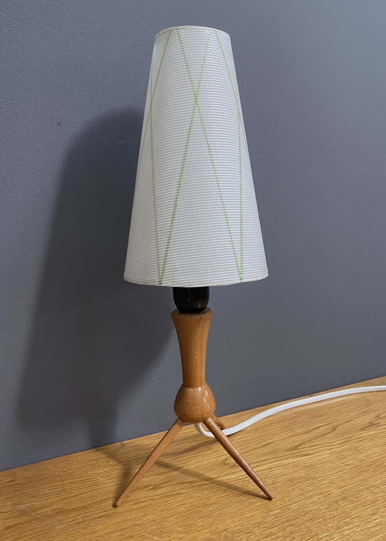 Image 1 of Petite lampe de table en bois 1960