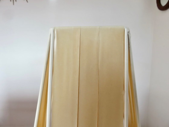 Minimalist lamp by Bengt Johan Gullberg, Sweden, 1950-1960 – Table lamps, Metal, Plastic (photo 9 of 12)