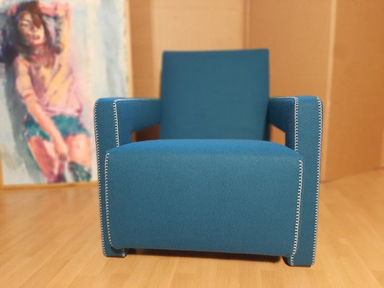 Image 1 of Cassina Utrecht 637, nueva, nunca usada, en tela de lana azul petróleo (serie 13L), costuras de caballo