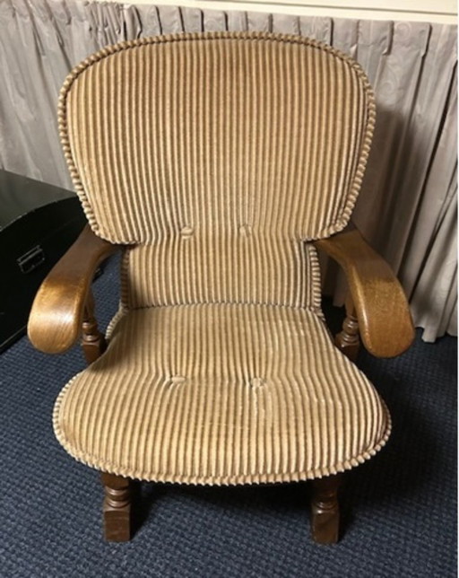 Poltrona vintage con struttura in rovere