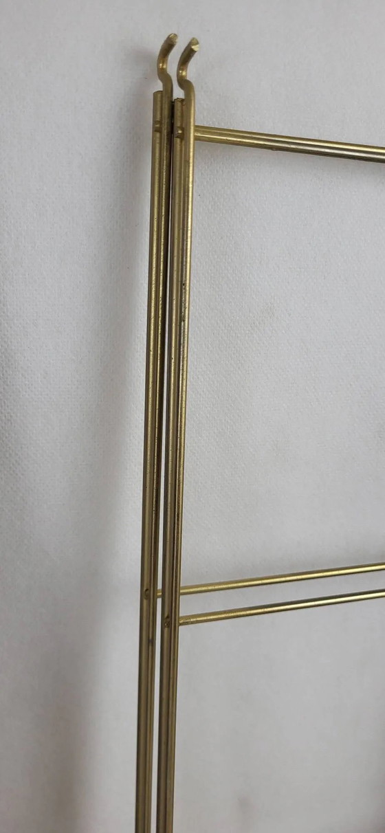 Scaffale String in legno e metallo dorato anni '60, Scaffali a muro, Vintage (foto 9 di 10)