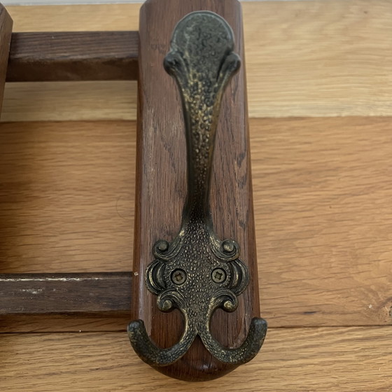 Vintage antieke wandkapstok met messing details – Kapstokken, Wood, Brass (photo 2 of 5)