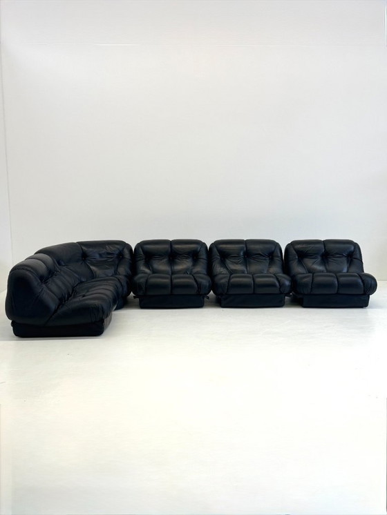 Image 1 of Divano lounge componibile Nuvolone in pelle nera Rino Maturi per Mimo Padova