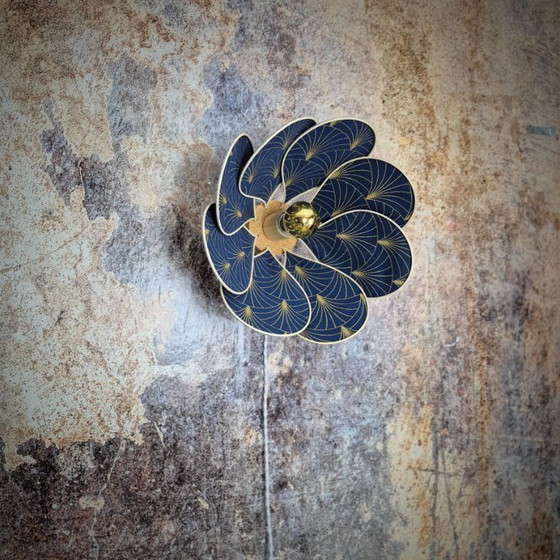 Image 1 of Flower wall lamp, Nymphéa model, 8 petals in rattan and fabric (customizable shade)
