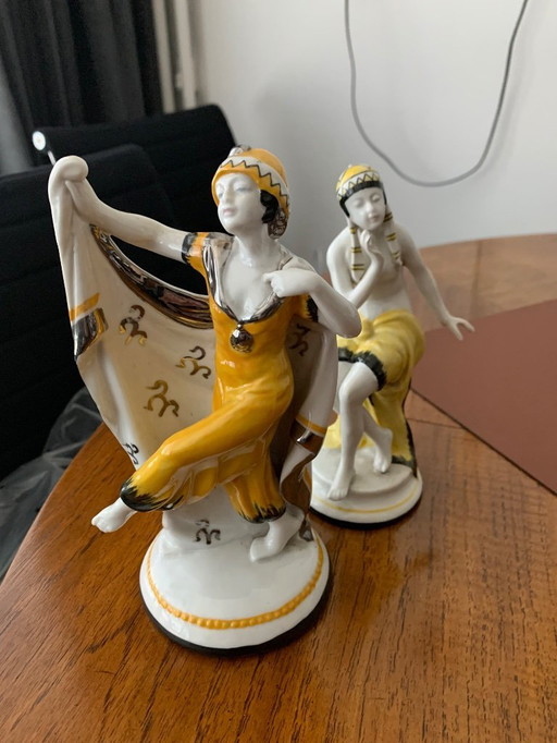 2 beeldjes art-DECO uit Frankrijk  ( 2 stuks )