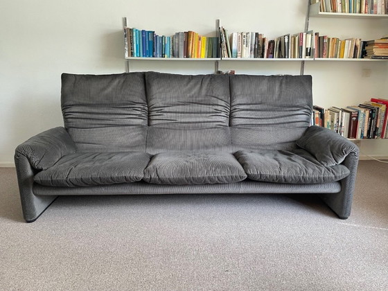 Cassina Maralunga 3-seater Sofa Vico Magistretti Design – Metal, Textile (photo 2 of 5)