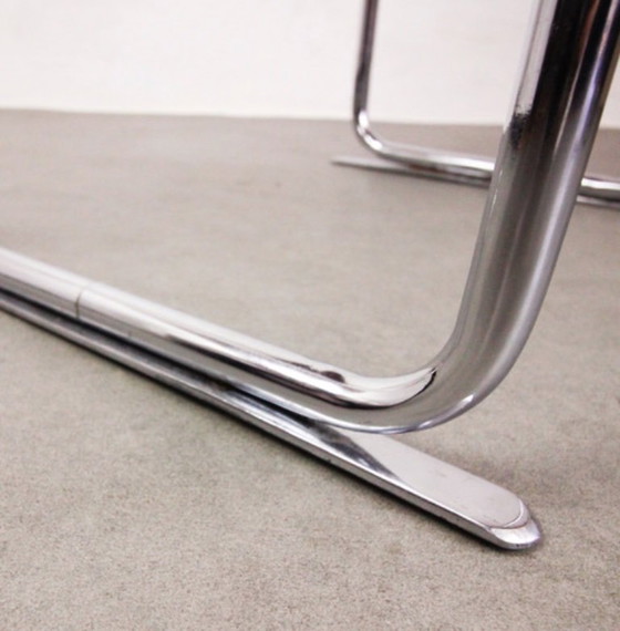 Image 1 of Tavolo Bauhaus in cromo di Marcel Breuer "Carmin piccolo"