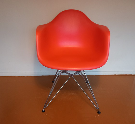 Image 1 of Vitra Eames DAR Mohnrot