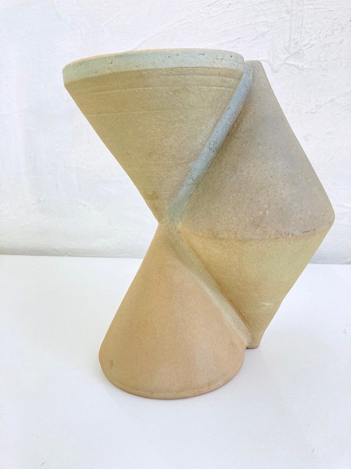 Geometric studio ceramics signed by Jochen Schimpfle