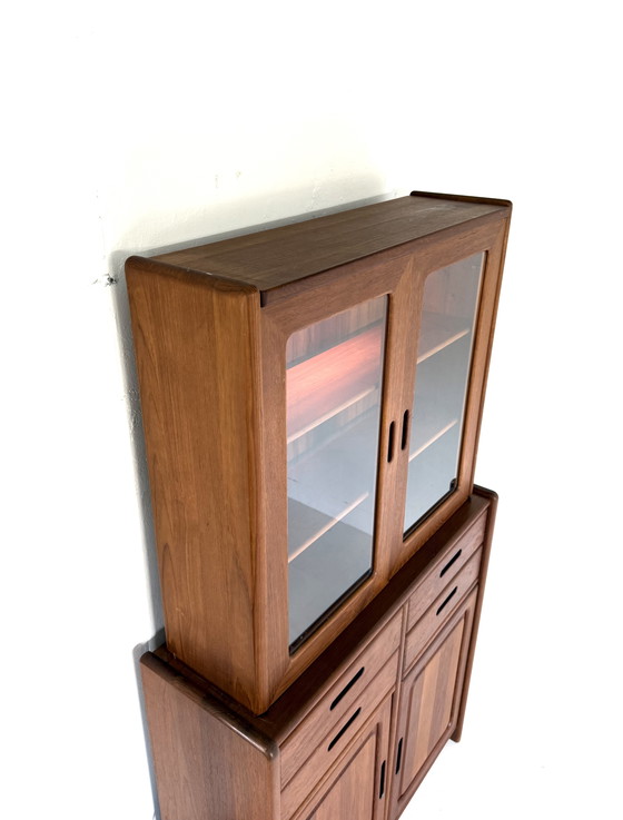 Image 1 of Vintage teak display cabinet, Dyrlund '80
