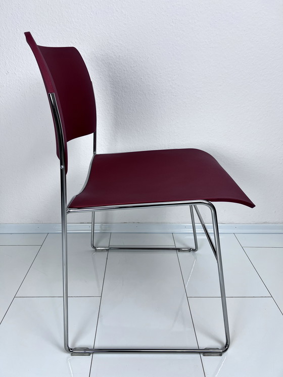 Image 1 of 2 x HOWE 40/4 bijzetstoel - Iconisch ontwerp