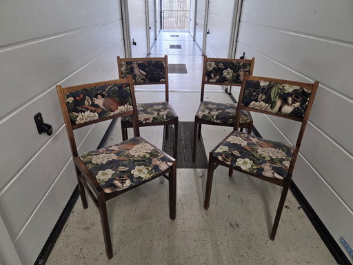 4 Vintage-Esszimmerstühle