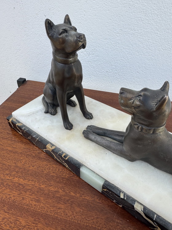 Image 1 of Statua di cane Art Déco in marmo e lega di zinco