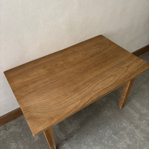Couchtisch aus Holz