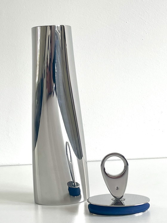 Alessi Cocktailshaker “Chiringuito” van Ron Arad. – Tafelaccessoires, Plastic, rvs (photo 22 of 26)