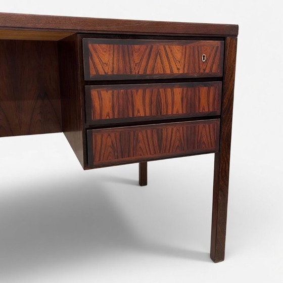 Image 1 of Gunni Omann Model 77 palissanderhouten bureau, jaren 60.
