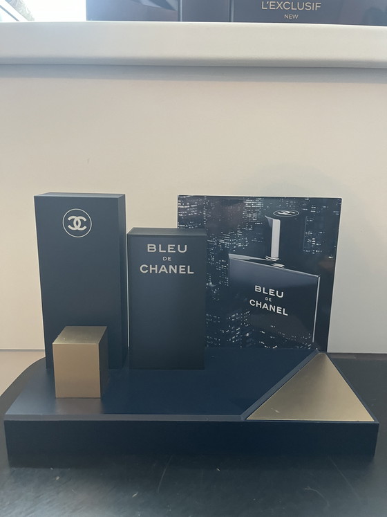 Image 1 of Bleu de Chanel display