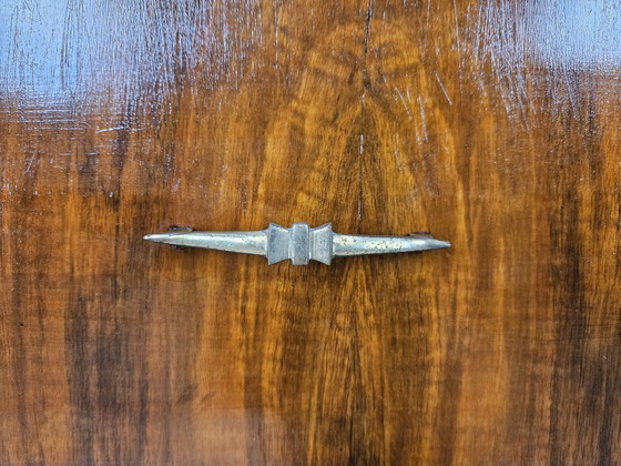 Image 1 of Kommode im Art-Déco-Stil aus Mahagoni-Maserholz mit lackierten Profilen