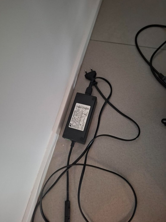 Image 1 of Fauteuil inclinable électrique Hjort Knudsen