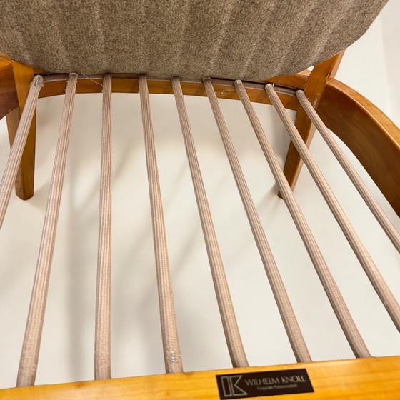 Image 1 of Wilhelm Knoll, anni '60 - Poltrona Mid-Century / sedia Senator in legno di ciliegio con rivestimento in pelle di mucca marro