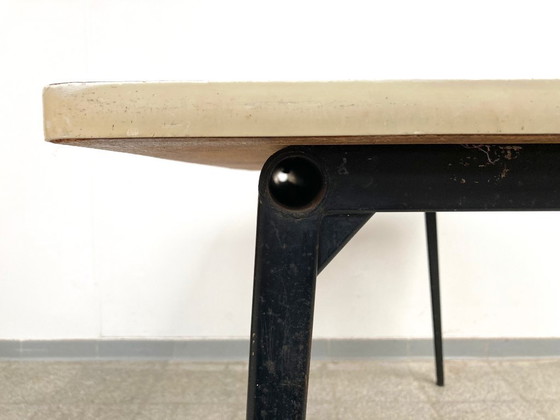 Image 1 of 4 sedie da pranzo Friso Kramer 'Revolt' dal design vintage + tavolo