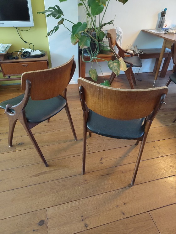 zwei Esszimmerstühle Arne Hovmand Olsen – Wood (photo 7 of 7)
