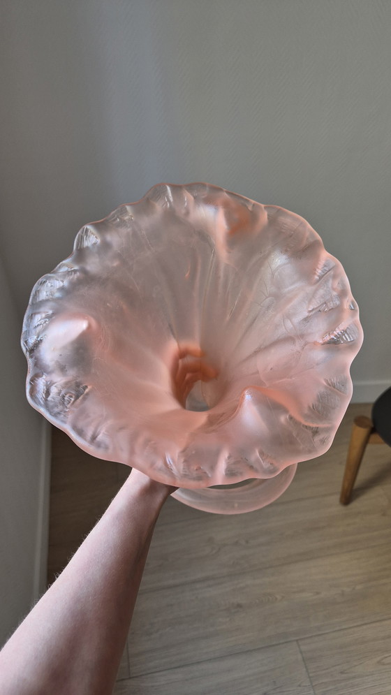 Image 1 of Een paar vintage Italiaanse vazen ​​van matroze glas, model "Lilly" — bloemkroon, trompetvormig — jaren 1930-1950
