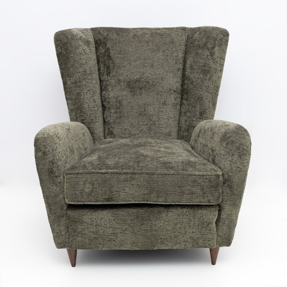 Image 1 of Paolo Buffa Mid-Century Modern Sessel aus italienischem Nussbaumholz und Bouclé-Beschichtung, 1950er Jahre