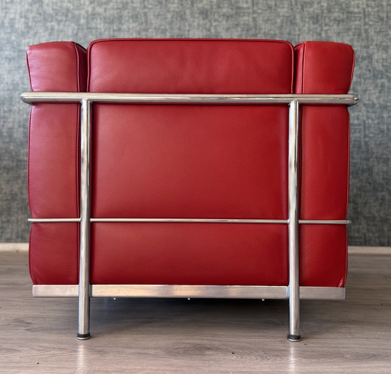 Image 1 of 2 sedie vintage LC2 Le Corbusier in pelle rossa, Italia, anni '80