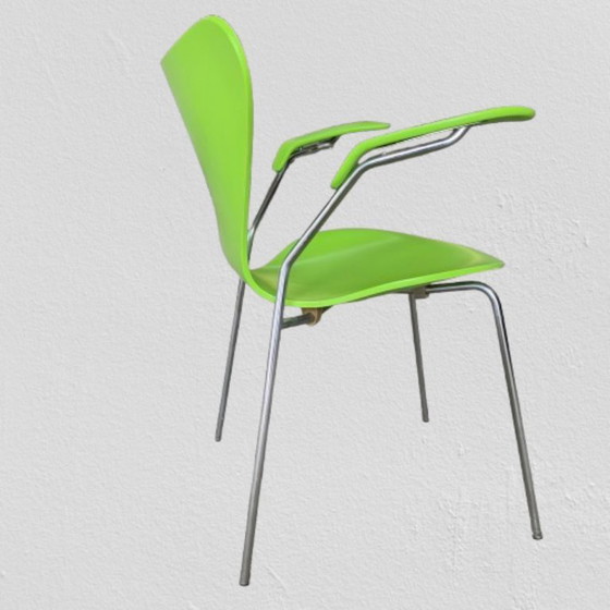 Image 1 of Series 7 3207 Armchairs By Arne Jacobsen For Fritz Hansen